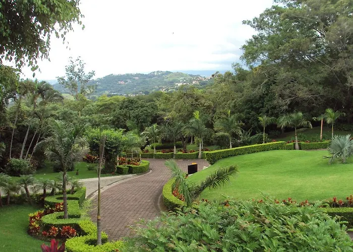 Ringle Hotel Guachipelin