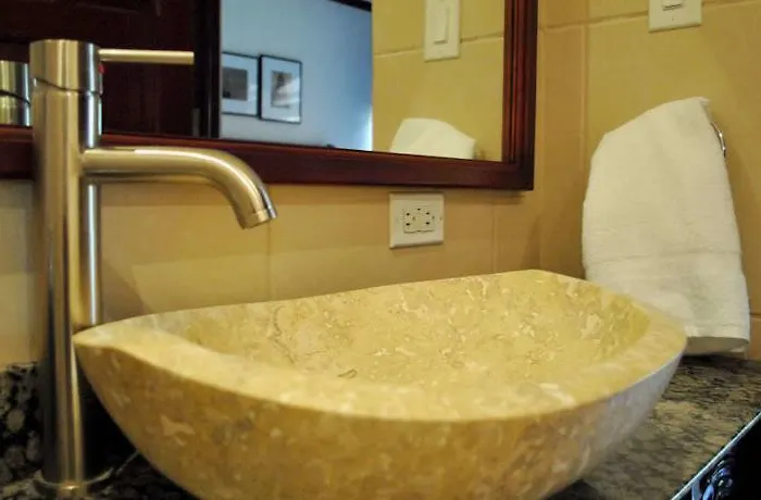 Ringle Hotel Guachipelin